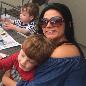 Meet your Posher, Lauren